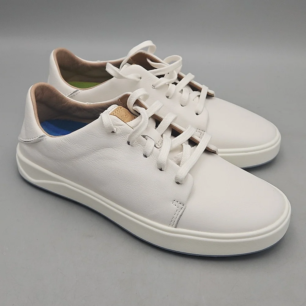 OLUKAI women's wailea golf shoes in white Women 5